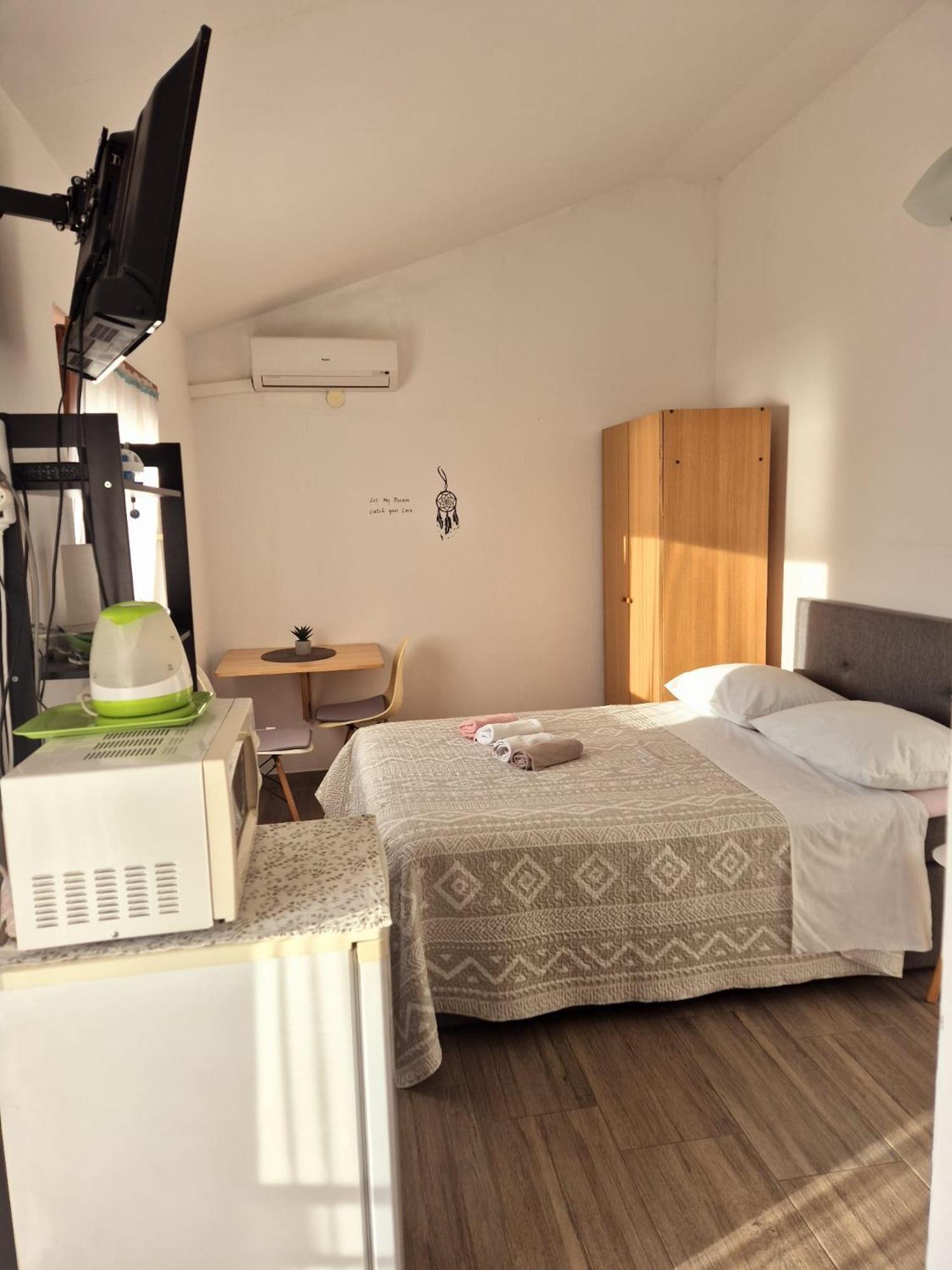 Apartments Bele Maslenica Exterior foto